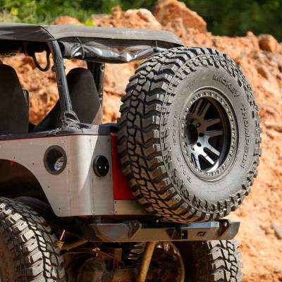 Body Mount Tire Carrier for Jeep YJ / TJ / LJ 5 x 4.5 Motobilt