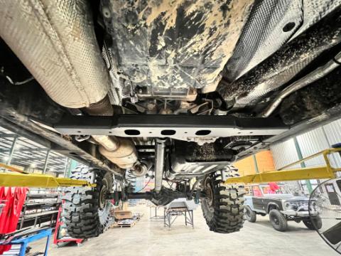 HD Transmission Crossmember for Jeep Gladiator Motobilt