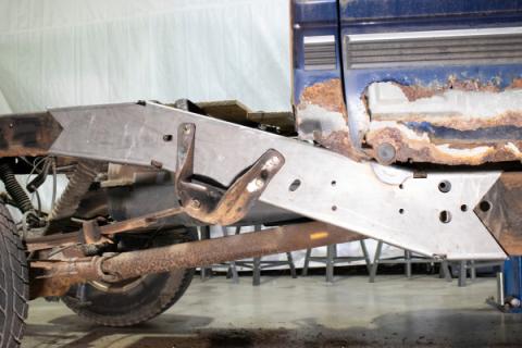 Rust Buster 1988-1998 Chevy/GMC C/K 1500/2500 Est Cab W/ 6 FT Bed Mid Frame Section RB7305
