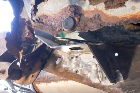 Rust Buster 1988-1998 Chevrolet & GMC C/K 1500 & 2500 Bed and Cab Mount Brackets RB7306