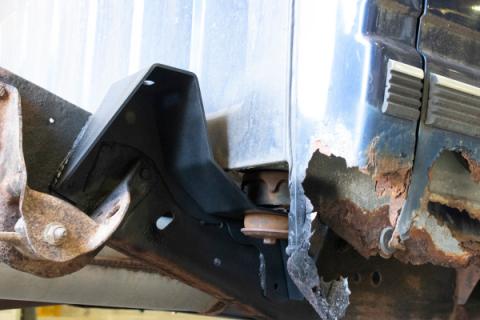 Rust Buster 1988-1998 Chevrolet & GMC C/K 1500 & 2500 Bed and Cab Mount Brackets RB7306