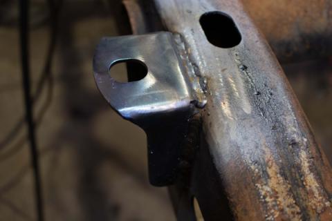 Center Bed Mount For 99-06 Chevy and GMC Pick Up Trucks Rust Buster Frameworks