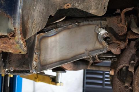 Front Frame Repair Kit For 88-98 Chevy/GMC K1500/2500 Ext Cab Passenger Side Rust Buster Frameworks