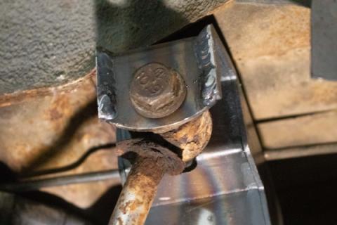 Rear Upper Shock Mount For Avalanche/Suburban/Yukon Passenger Side Rust Buster Frameworks