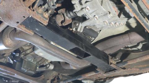 Transmission Crossmember For Avalanche/Suburban/Yukon Rust Buster Frameworks