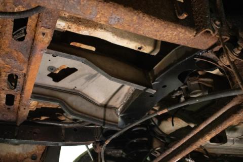 Spare Tire Plate Mounting Plate For Avalanche/Suburban/Yukon Rust Buster Frameworks