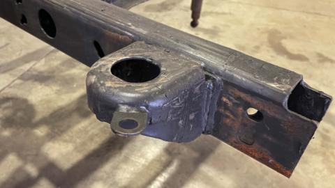 Rear Body Frame Mount For Avalanche/Suburban/Yukon Rust Buster Frameworks