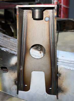 Rust Buster 2004-2012 Colorado Front Bed Mount RB7512