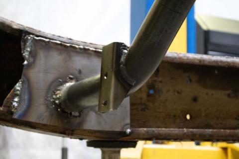 Driveshaft Crossmember For 2001-2010 GM Pickups Rust Buster