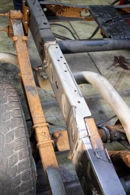 Rust Buster 1999-2006 Chevy Silverado & GMC Sierra 1500 6ft Bed Over-Axle Frame Section RB7321
