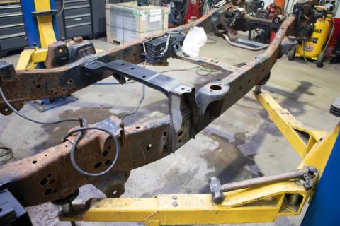 09-14 F150 Regular Cab 8.0 Foot Bed 4x4 Forward Bed Mount Rust Buster Frameworks