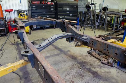 04-08 F150 4x4 SuperCab 6.5 Foot Bed Forward Gas Tank Crossmember Rust Buster Frameworks