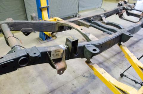 11-19 Chevy/GMC 2500HD Crew Cab 6.5 Foot Bed Front Bed Mount - Right Rust Buster Frameworks