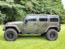 Frame Mounted Rocker Guards for Jeep JKU 4 Door Motobilt