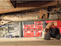Rust Buster 2000-2014 Generation 1 Avalanche/Suburban/Yukon XL/Escalade Center Frame Section RB7401