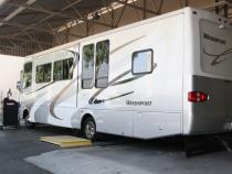 PowerPack Bundle Complete Power System W/AutoMind Programmer 06-10 Ford 6.8 Class-A Motorhome Left Exit Banks Power
