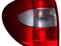 Left Tail Light for 01-07 Dodge Caravan and Chyrsler Town &amp;amp; Country, Voyager Crown Automotive